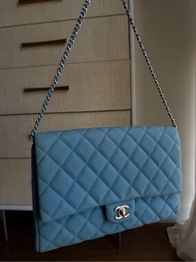 2013 CHANEL Medium Flap Clutch with Chain Quilted Shoulder Bag with Silver Chain